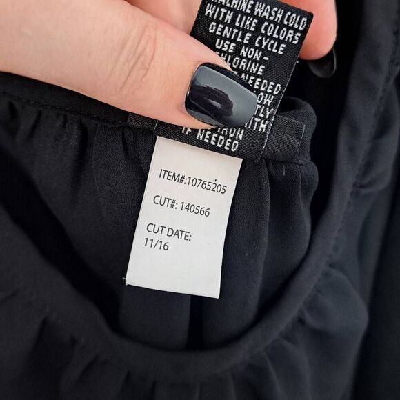 Torrid Women's Plus Size Cold Shoulder 3/4 Length Sleeve Blouse Black size 3X - Picture 5 of 5